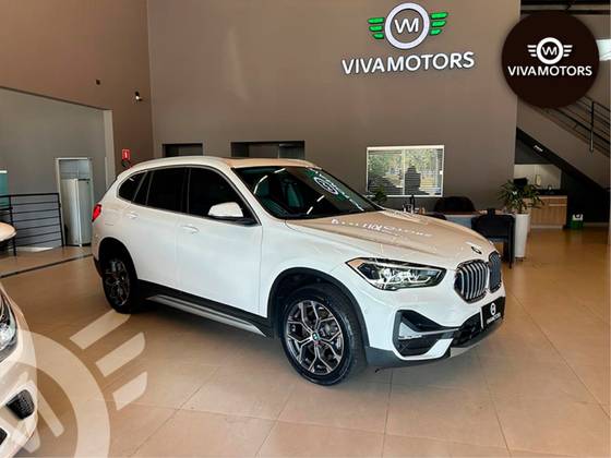 BMW X1 2.0 16V TURBO ACTIVEFLEX SDRIVE20I GP 4P AUTOMÁTICO BMW X1 2.0 16V TURBO ACTIVEFLEX SDRIVE20I GP 4P AUTOMÁTICO